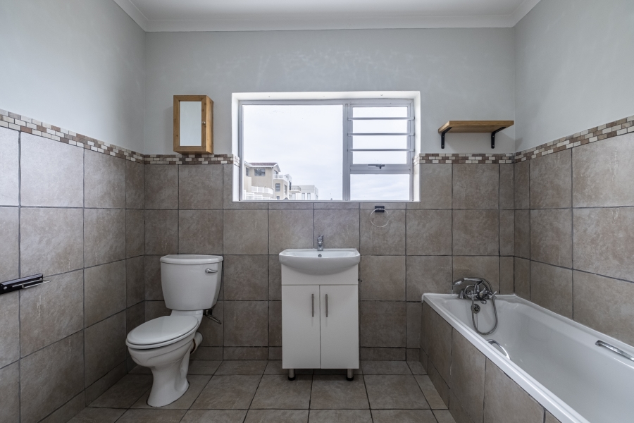 4 Bedroom Property for Sale in Seaview Eastern Cape